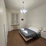 Borghesi Apartment - Nel Centro Di Parma !